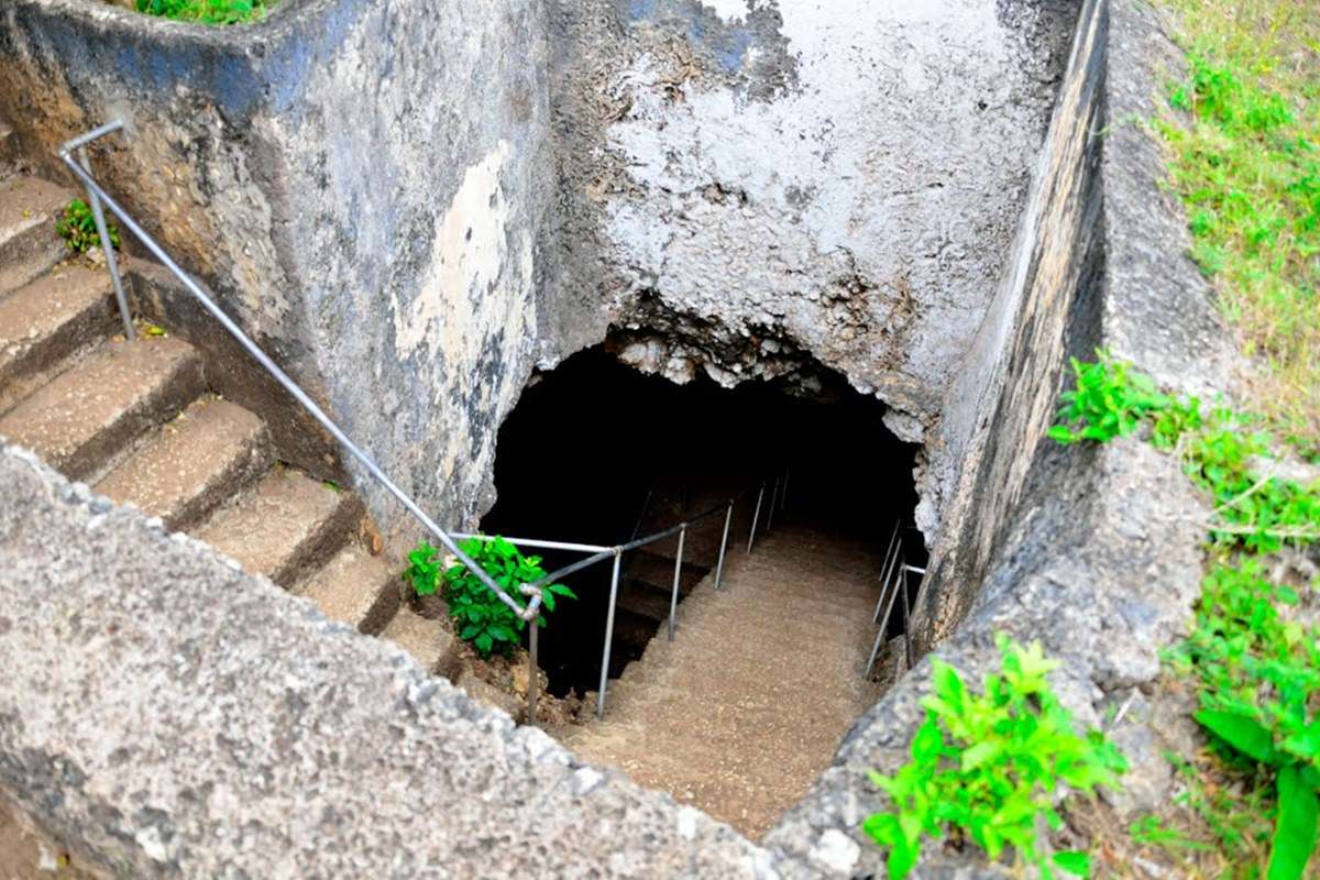 Mangapwani Slave Caves